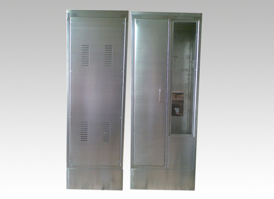 不銹鋼機(jī)柜-8